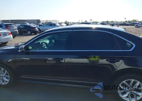 2017 Volkswagen Passat 1.8T S из США, поврежденный, VIN 1VWAT7A33HC085484